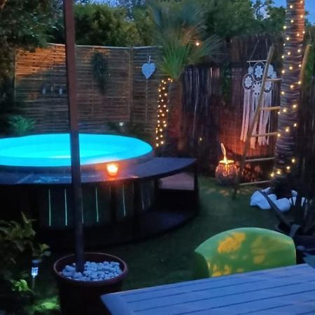 Studio Zure Ondoan - Spa Et Piscine Chauffee Tarnos Exterior foto